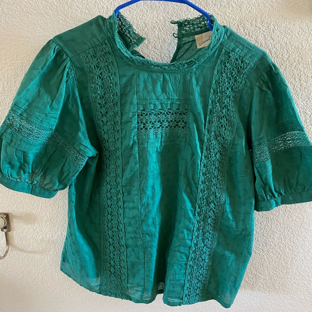 Universal thread blouse